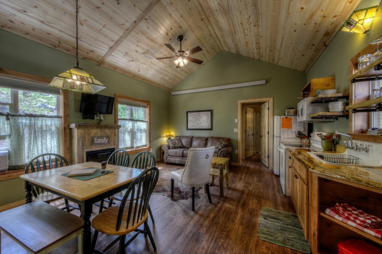 Yak Ridge Cabins And Farmstead By Mount Rushmore Keystone Exterior foto